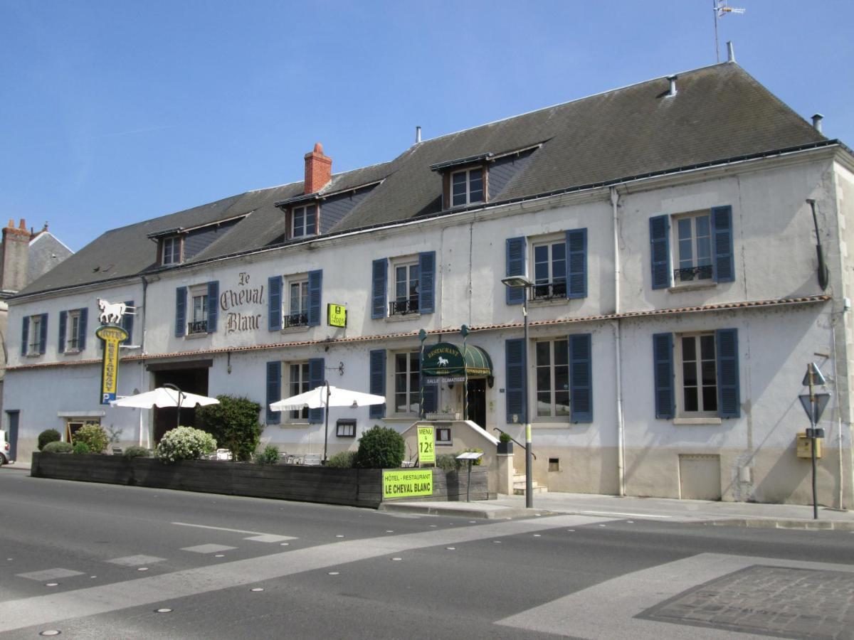 Logis Hostellerie Du Cheval Blanc Sainte-Maure-de-Touraine Exterior photo